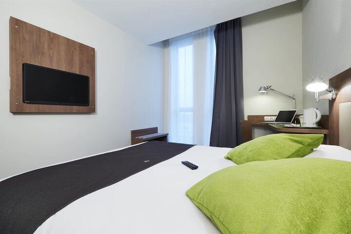 Room 25 of 88