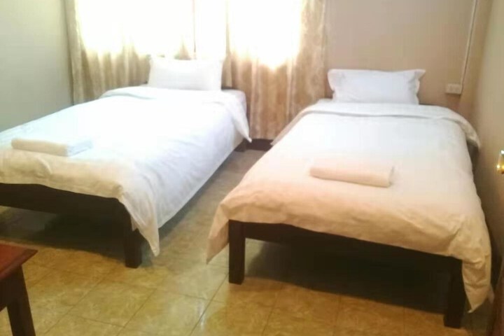Room 5 of 61