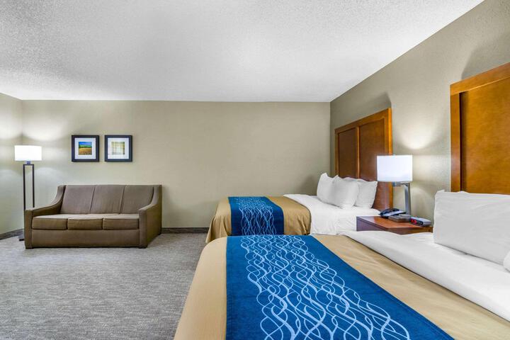 2 Queen Beds Accessible (1 of 9)