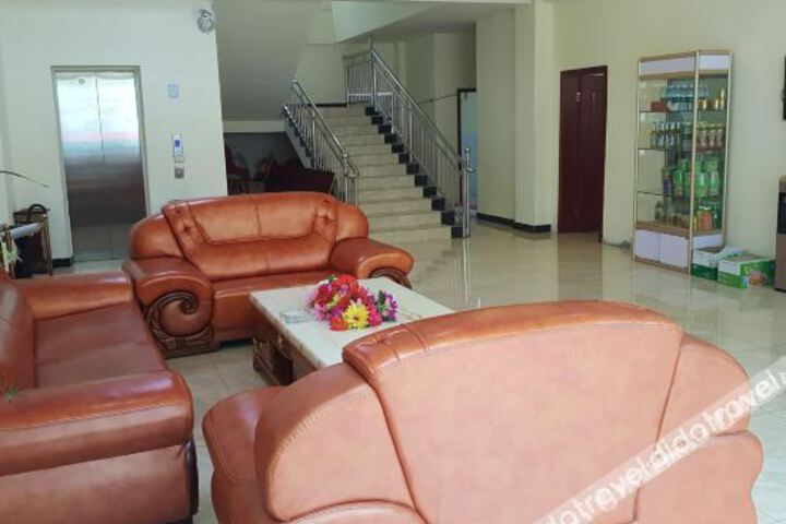 Xianghe Business Hotel