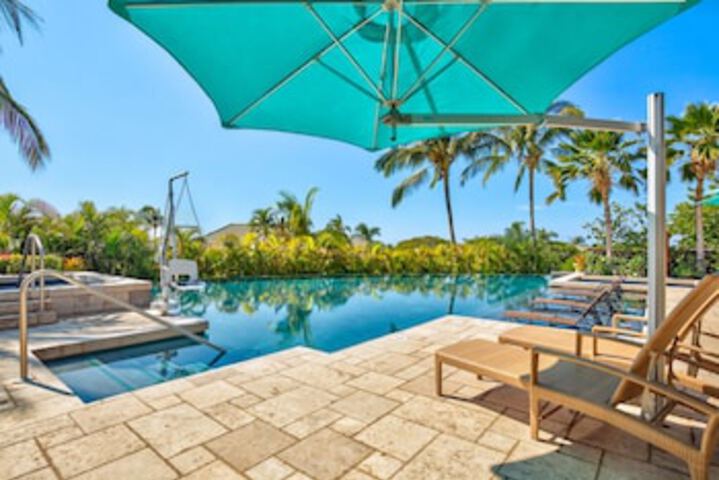 Pool 4 of 6