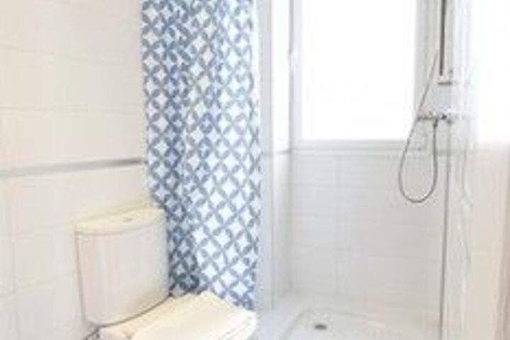 Room 5 of 49