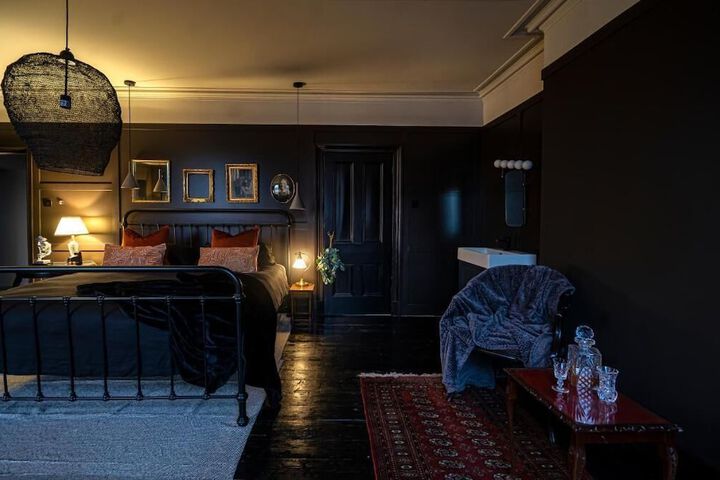 Room 12 of 39