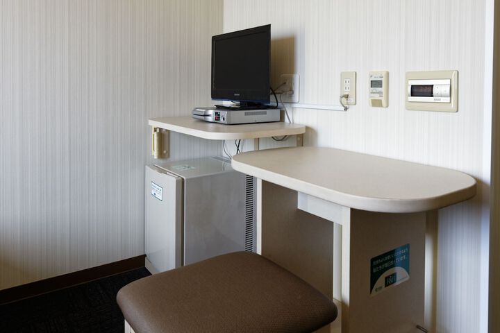 Room 5 of 22
