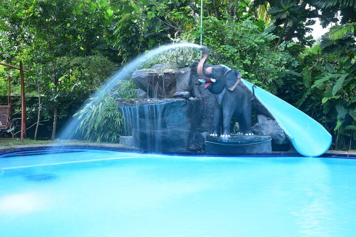 Pool 32 of 57