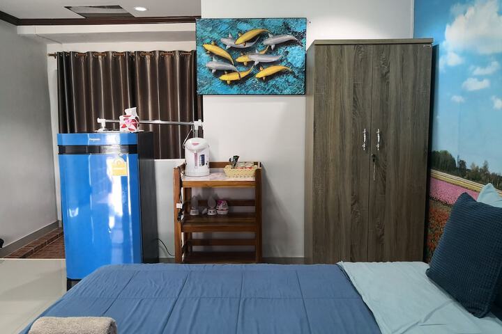 Room 17 of 19