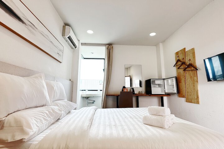 Room 51 of 116