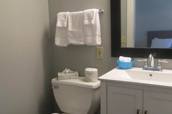 Room 27 of 51