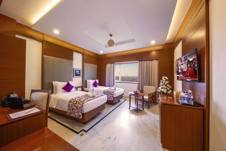 Room 10 of 44