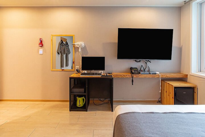 Room 34 of 139