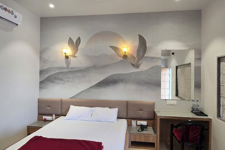 Room 12 of 65