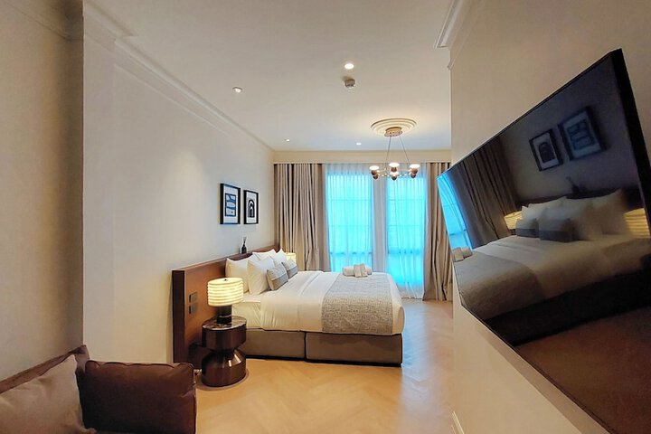 Room 28 of 40