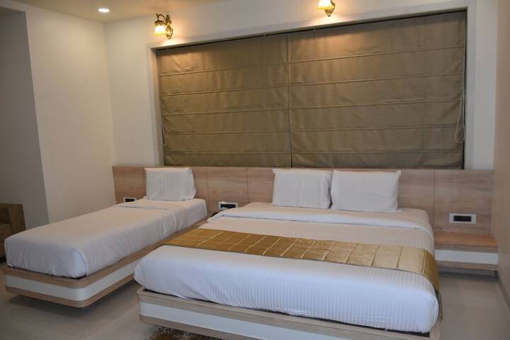 Room 22 of 27
