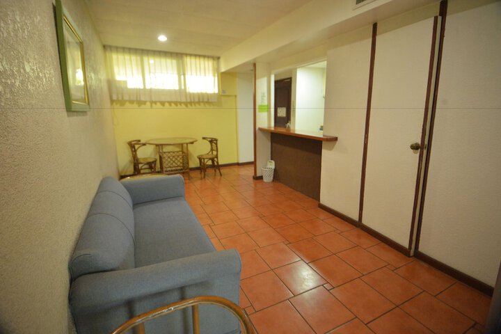 Room 15 of 39