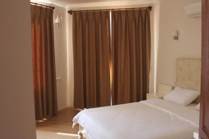 CHANGA HOTEL