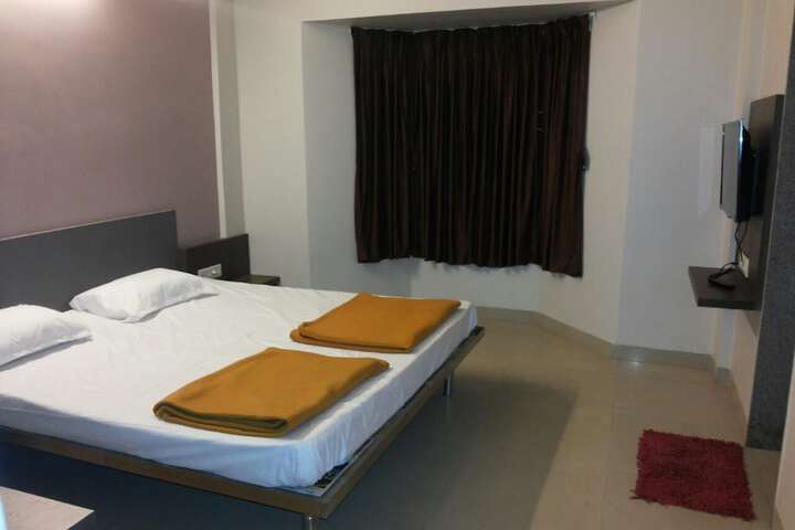 Room 19 of 35