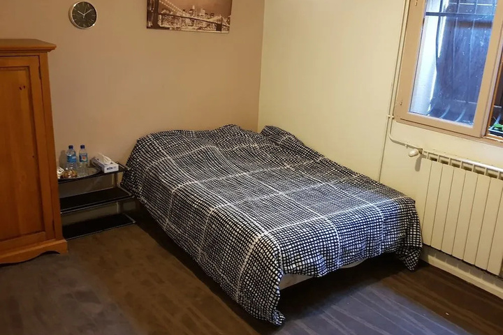 Room 3 of 11