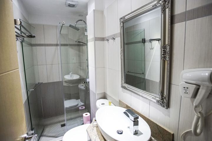 Room 15 of 20