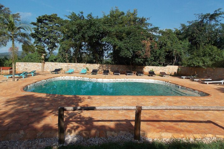 Pool 5 of 10