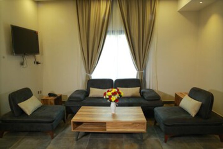 Room 12 of 26