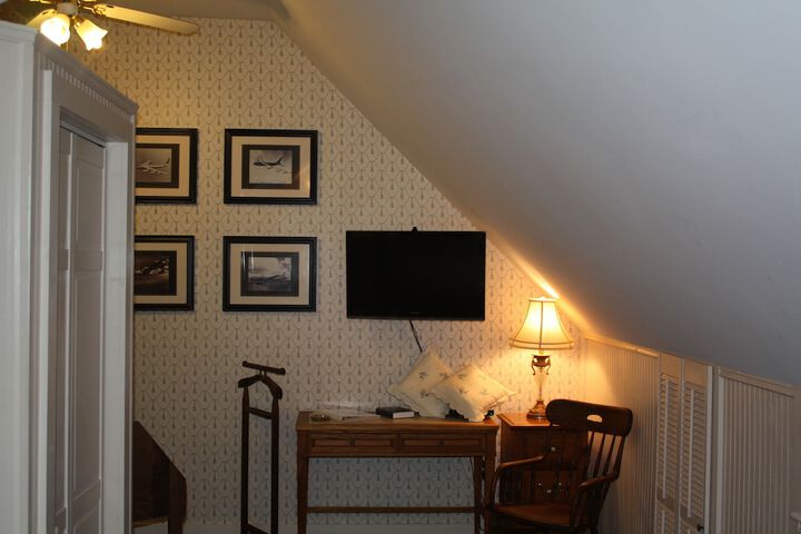 Room 28 of 52