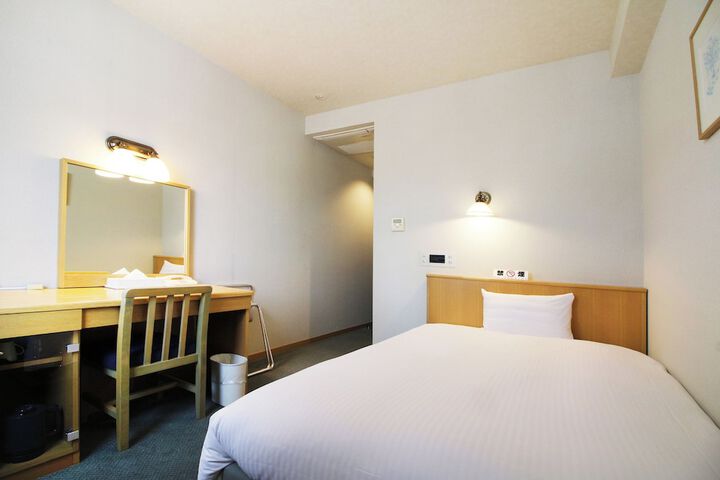 Room 6 of 46