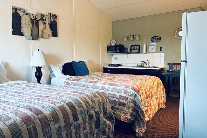 Room 9 of 20