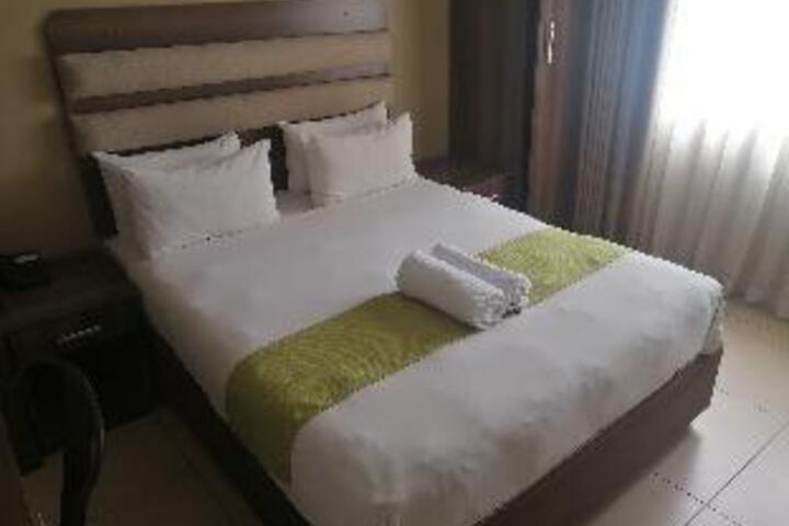 Room 16 of 46