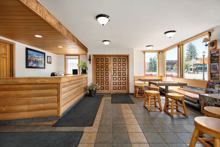 Hotel Interior 4 of 46