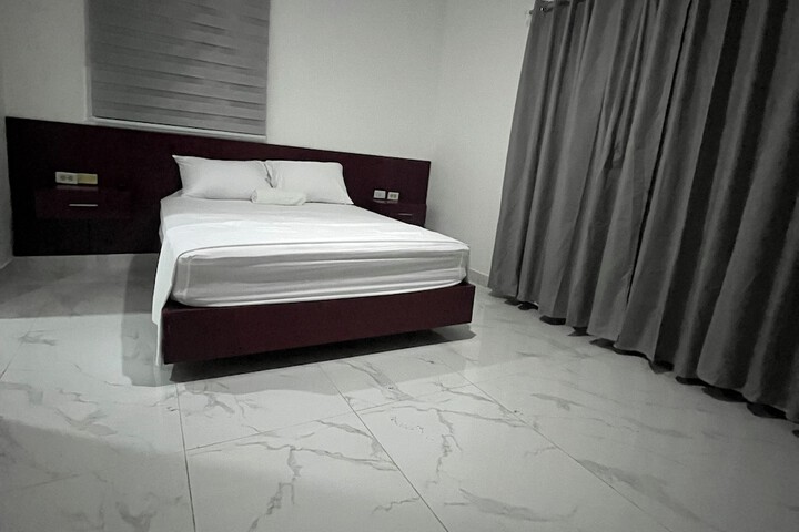 Room 12 of 54