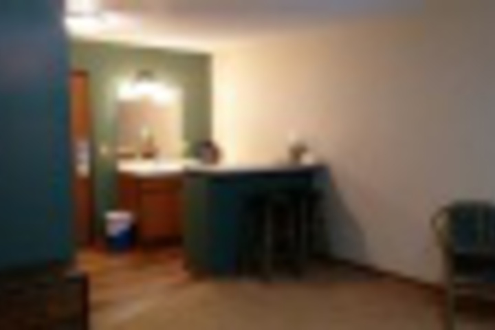 Room 172 of 348