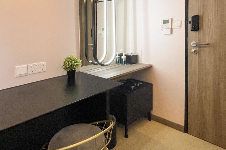 Room 58 of 180