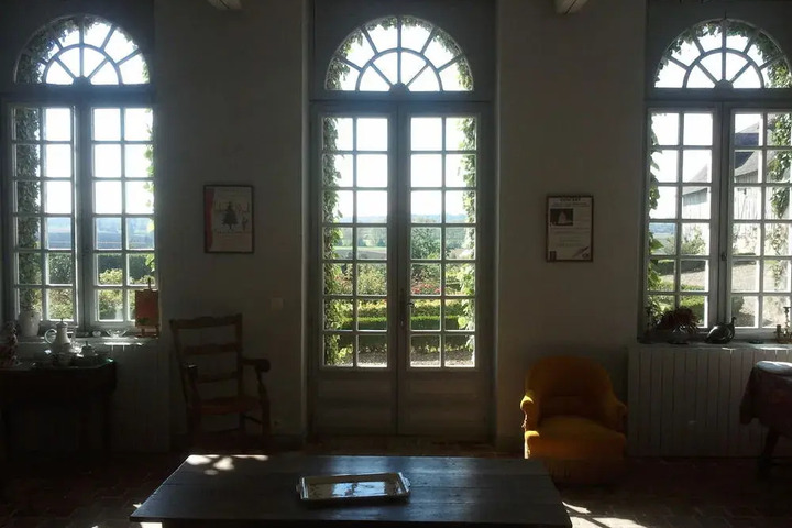 Photo 10