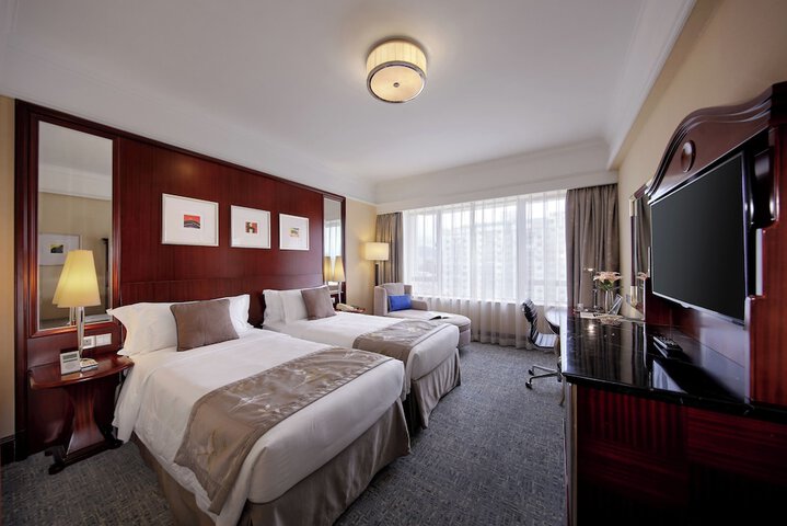 Room 7 of 75