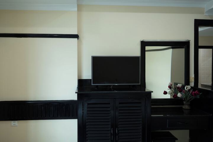 Room 13 of 45