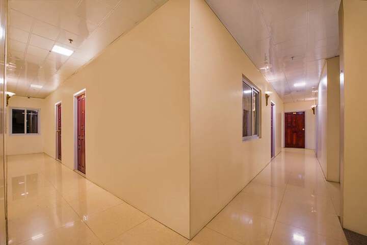 Ballroom/Hall 34 of 44