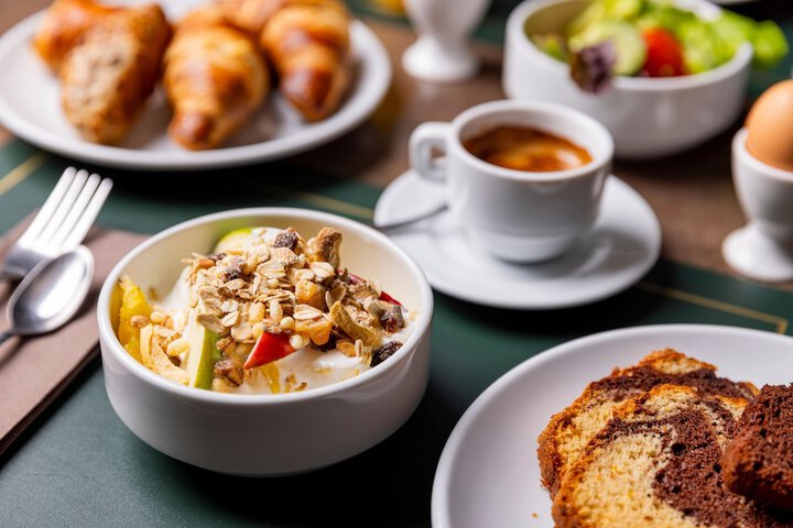 Breakfast/Coffee Service 105 of 133