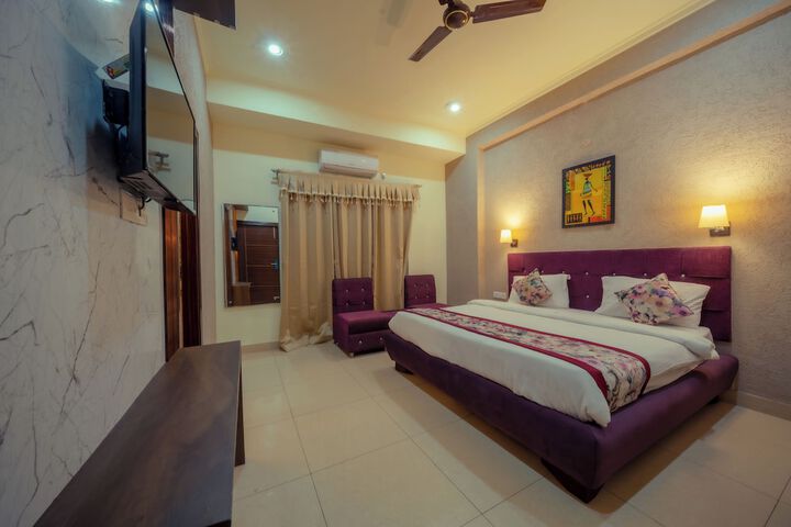 Room 5 of 48