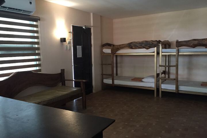 Room 11 of 238