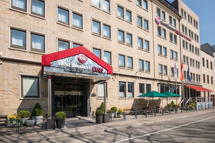 Hotel 66 of 69