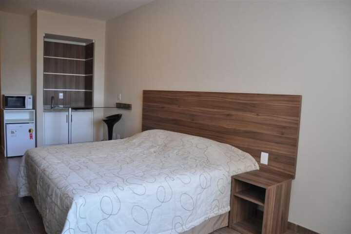 Room 6 of 42