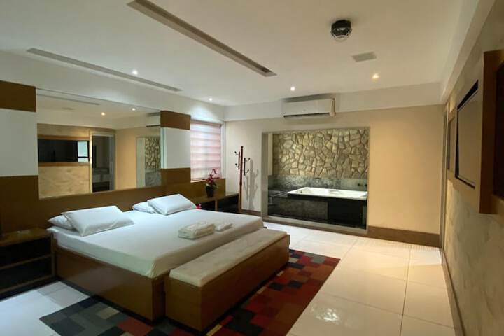 Room 6 of 21