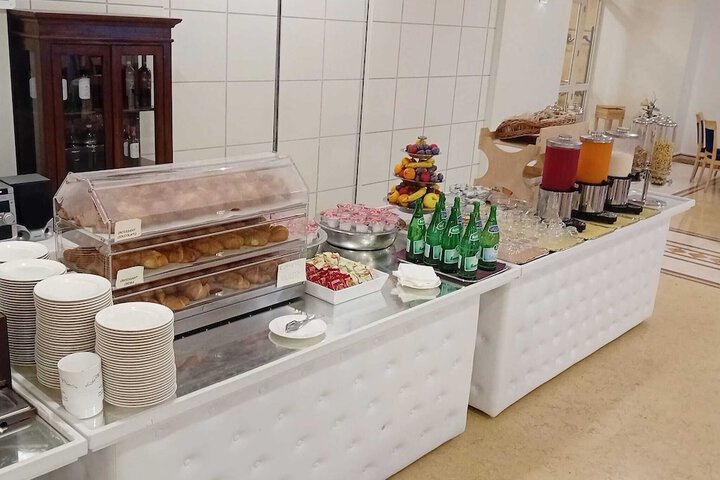 Dining 59 of 79