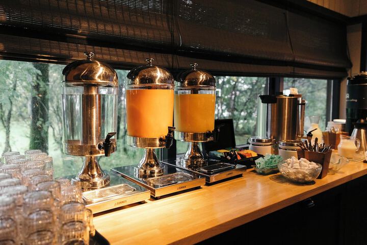 Dining 74 of 101