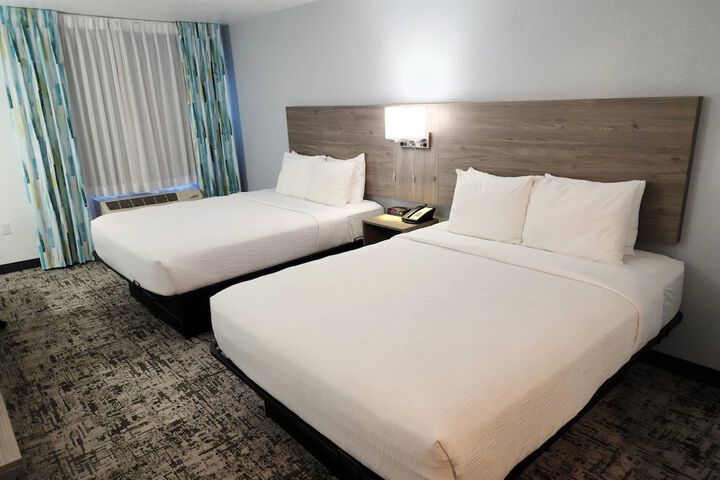 Room 36 of 60