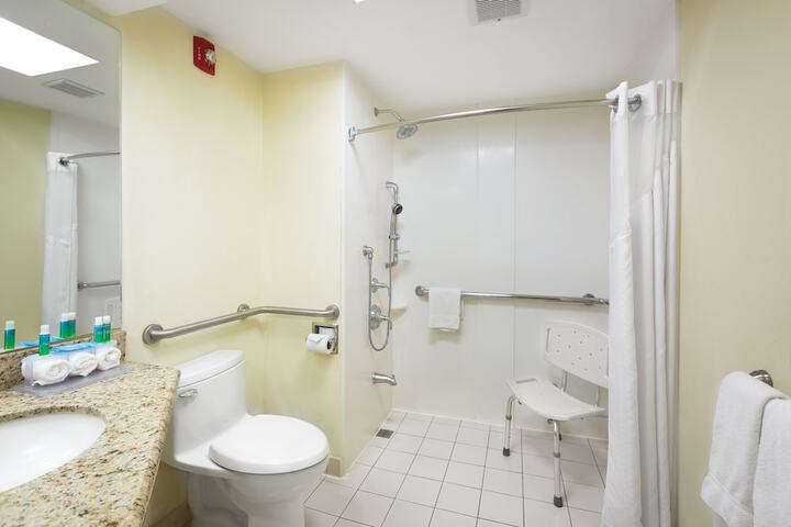 Room 83 of 125