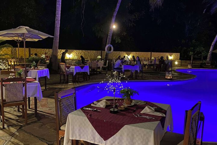 Dining 81 of 143