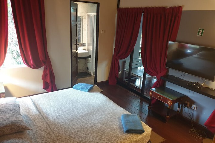 Room 6 of 46