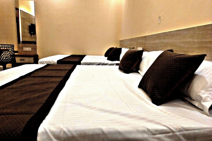 Room 8 of 47