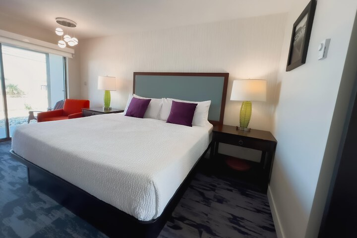Room 5 of 26